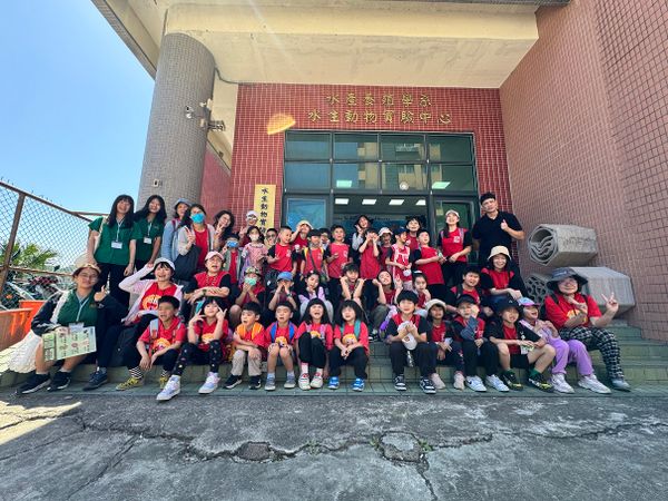 陽明山平等國小 結合步道課程與生態永續